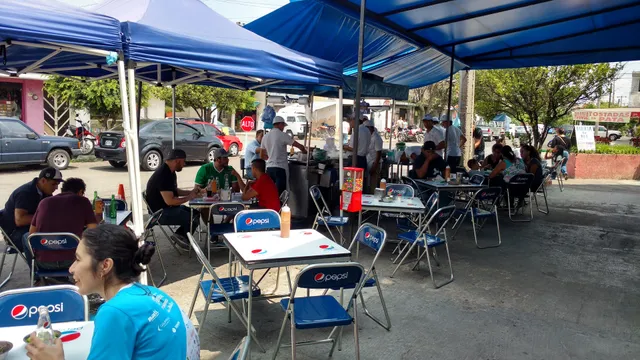 Desayunos y Comidas La 30