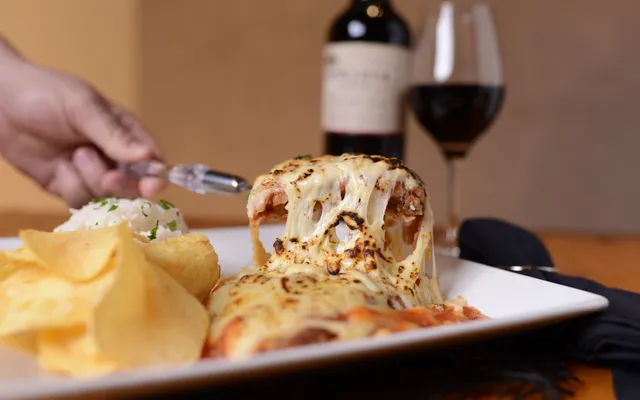 Royal Parma: Parmegiana, Massas, Strogonoff | Restaurante Delivery Em Itajubá