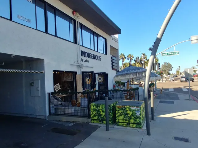 Indigenous by La Rue | Custom Furniture: Dining Tables, Coffee Tables, Epoxy Furniture, Console Tables and more