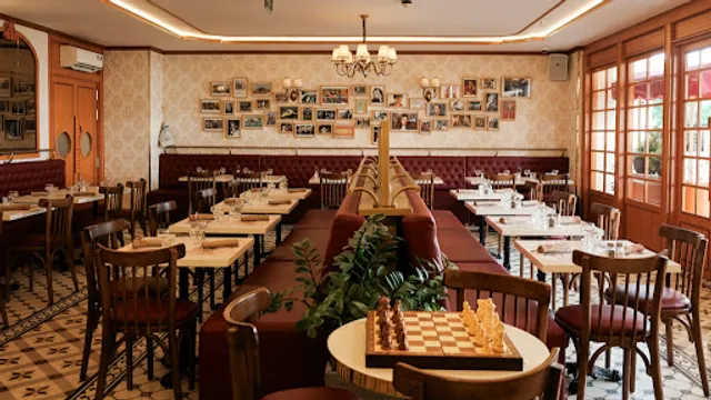 La Fontaine French Bistrot