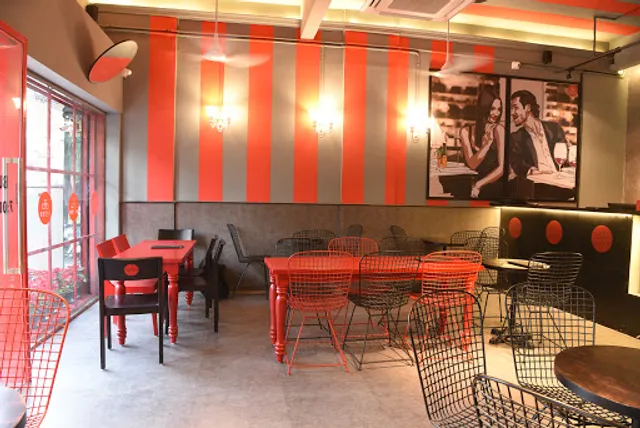 Cafe Peter - Dhole Patil Road