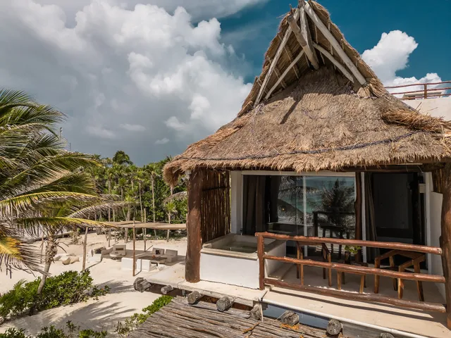 Niken Hotel & Beach Club