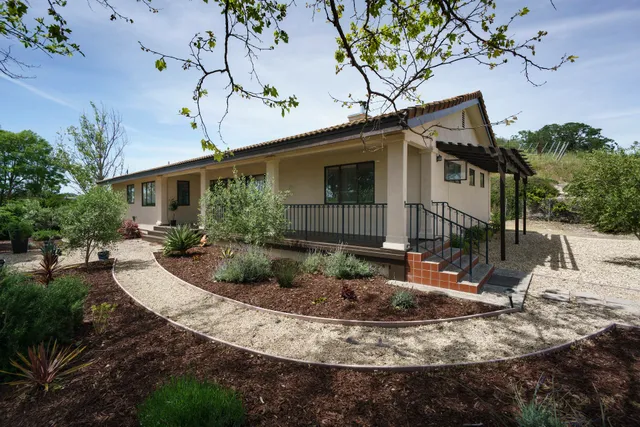 The Guest Homes at Copia Vineyards