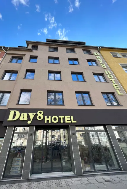 Day8 Hotel