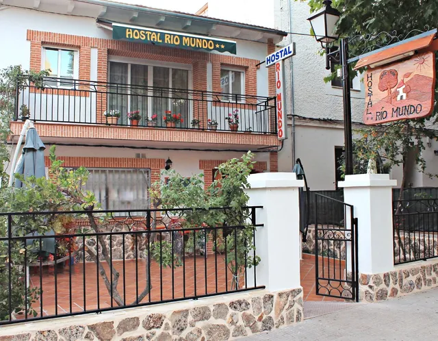 Hostal Rural Río Mundo
