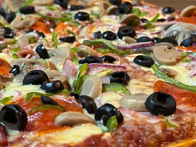 Pizza y Almuerzo Tava • San Pablo