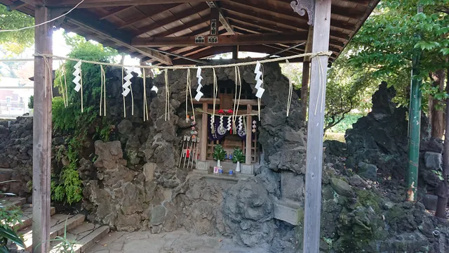 Oi-no-suijinsya Shrine