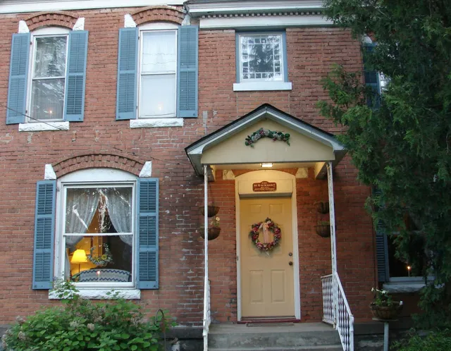 Gables Bed & Breakfast Inn