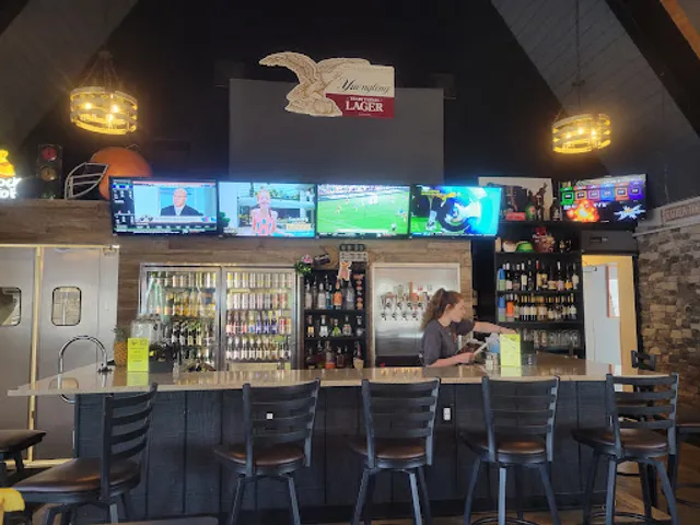 Bull & Bear Neighborhood Grille and Tavern (Belmont)
