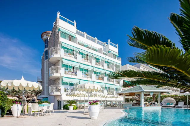 Hotel Punta Dell'Est