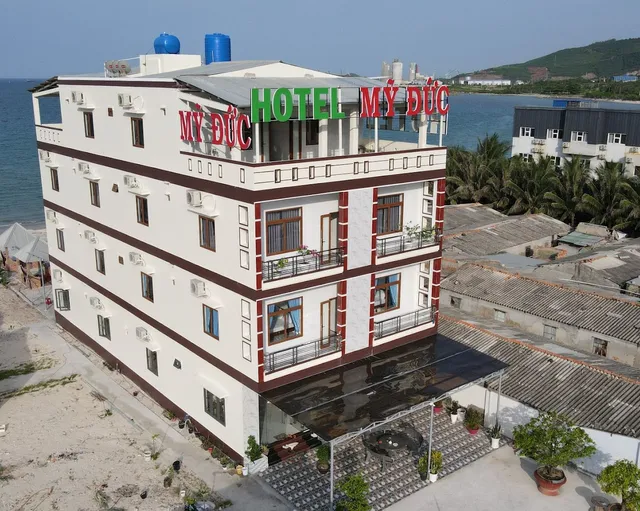 Hotel MỸ ĐỨC - Dốc Lết