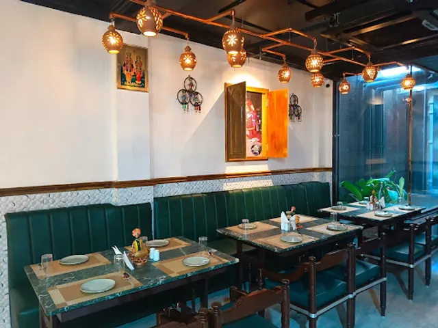 GujRaj Veg Restaurant | 10 - 2 குஜ்ராஜ் சைவ உணவகம் Punjabi Dhaba | Gujarati | Rajasthani | Hotel AK International | Chennai