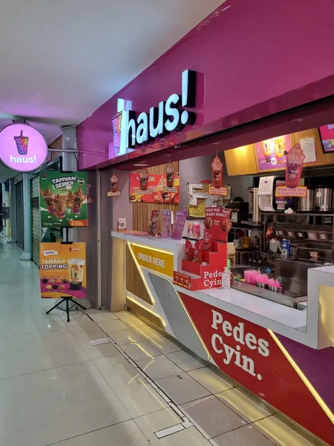 Haus! Stasiun Gambir