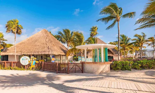 Family Selection at Grand Palladium Kantenah Resort & Spa - Family Hotel