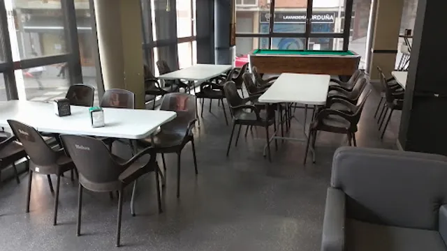 Taberna Urioste Hogar Jubilado