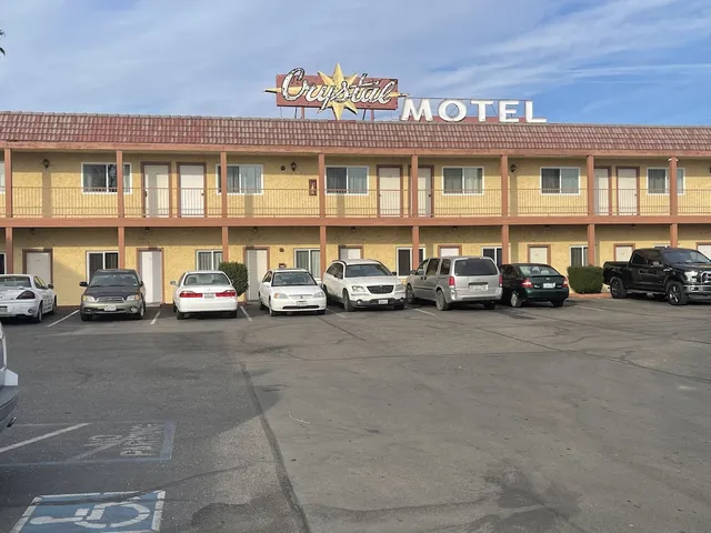 Crystal Motel - Red Bluff