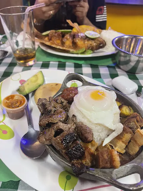 FONDA DULCE JESUS MIO MIAMI