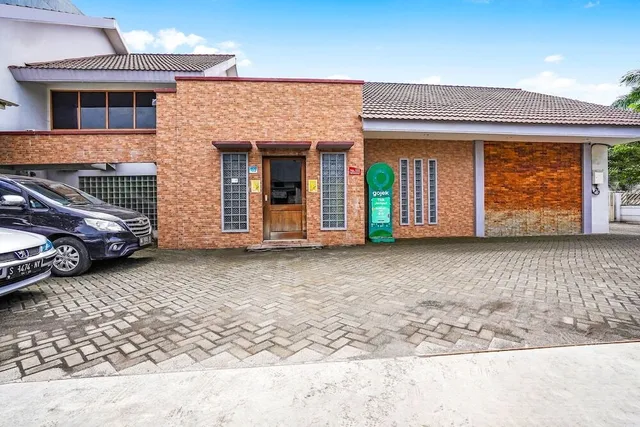 Capital O 90888 Bintang Diponggo Residence