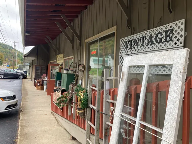 The Right Stuff Antique Mart