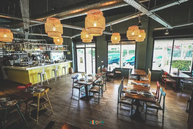 Arrocería Restaurante Pez Limón