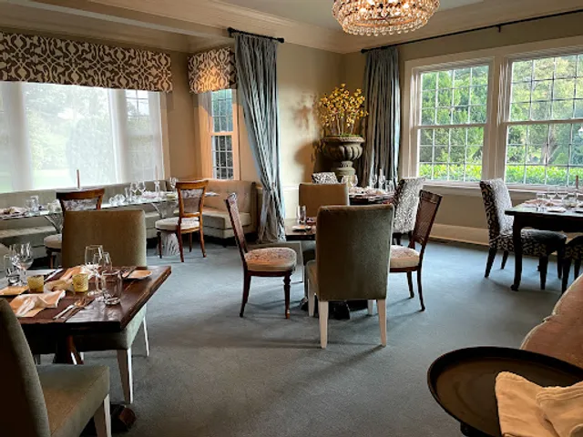 Houndstooth Restaurant