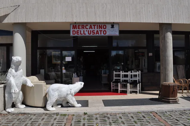 Chapeau Vintage Market