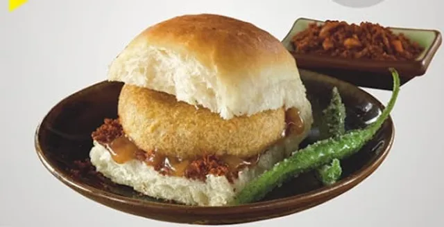 Goli Vada Pav