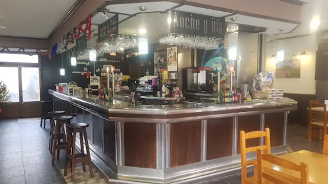 Café Bar Noche y Día Yani Kebab