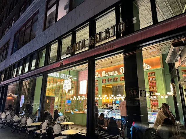 Anita La Mamma del Gelato