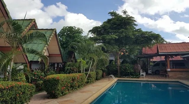 Souan Son Beach Resort & Restaurant