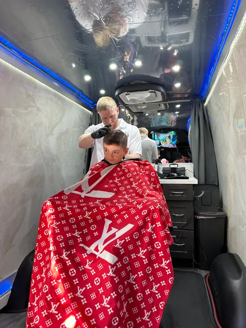 Curbside Cuts & Shave