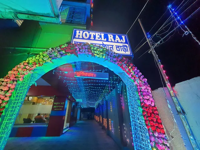 HOTEL RAJ