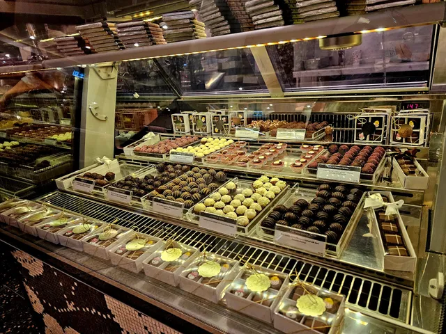 Brunetti Classico Gelato Bar