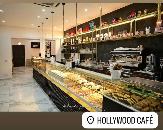 Hollywood Cafè