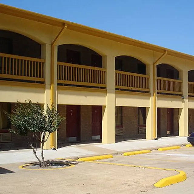 Cambridge Inn & Suites Freeport