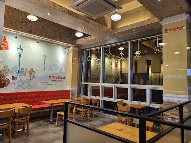 맘스터치 여천점