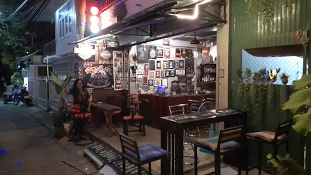 Roo Bar Chiang Mai