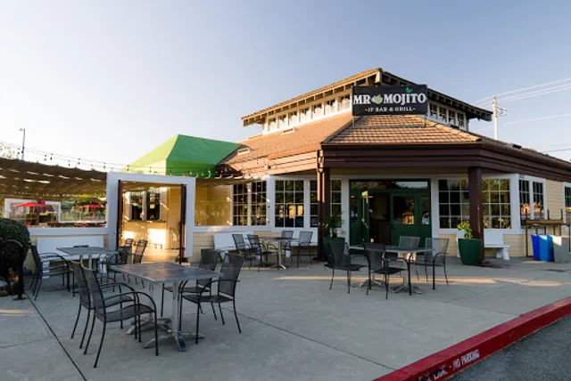 Mr. Mojito Bar & Grill