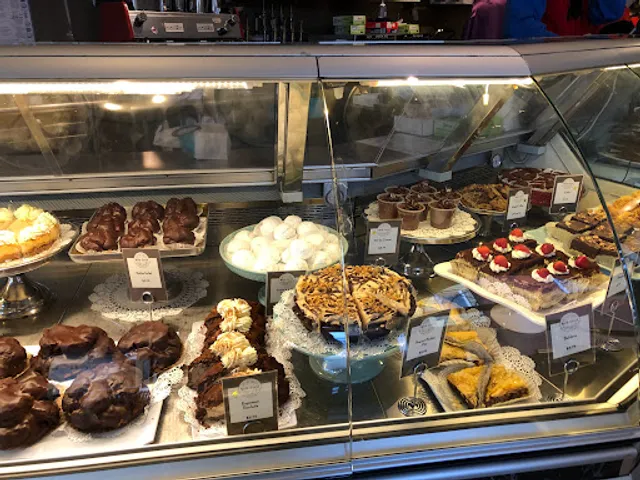 Well-Bred Bakery & Cafe