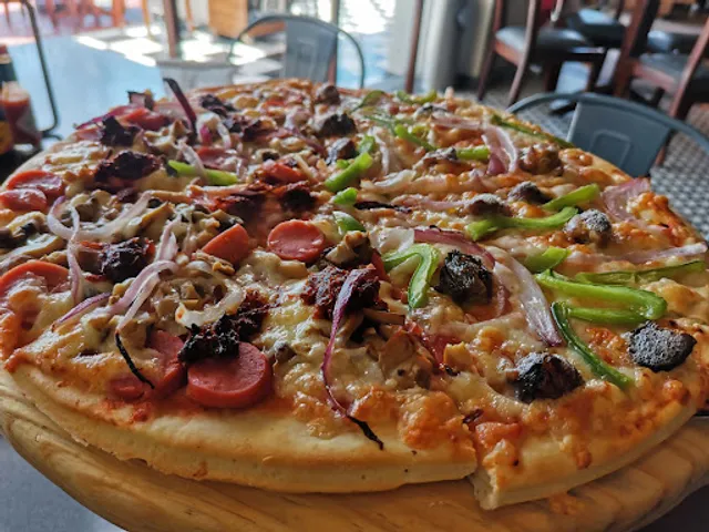 RRinos Pizza a la Leña & Bar - Marina