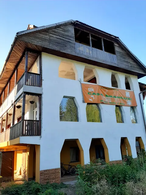 Pensiunea CASA BRANCUSI