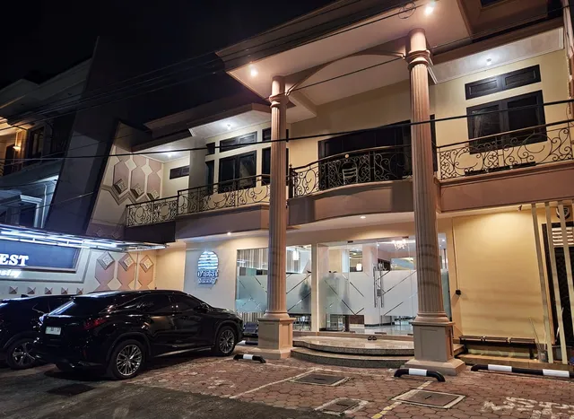 D'BEST Homestay Surabaya