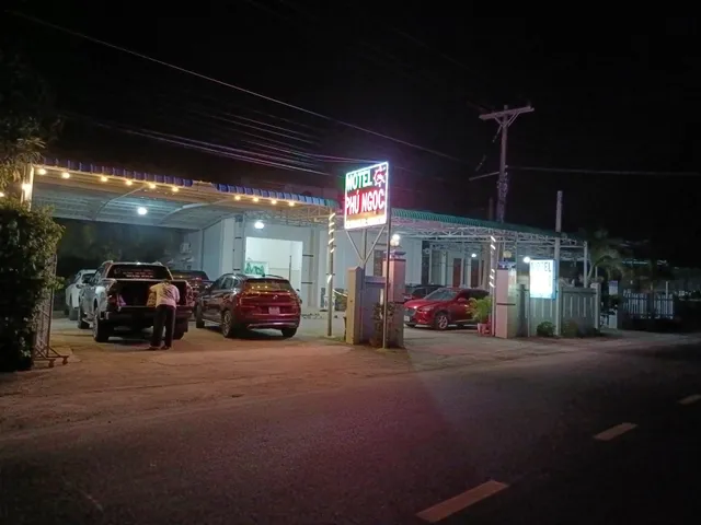 Nhà nghỉ Phú Ngọc