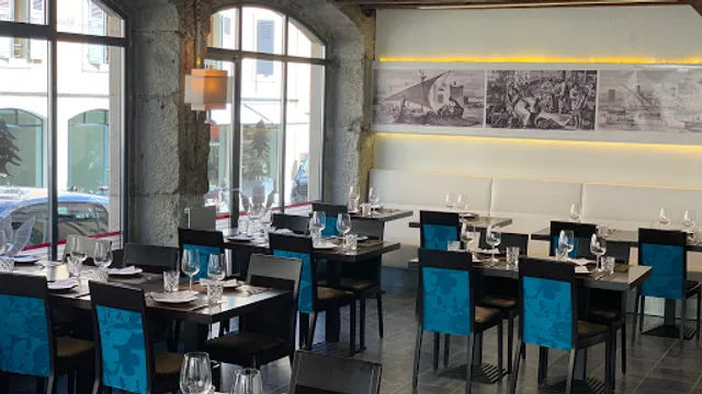 Les Trois Phéniciens - Grottes