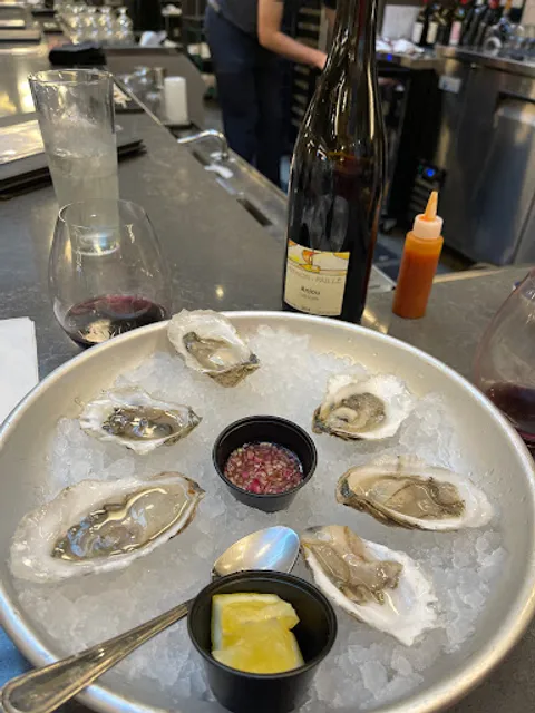 Mångata Wine & Raw Bar