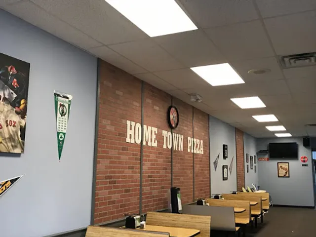 Home Town Pizza