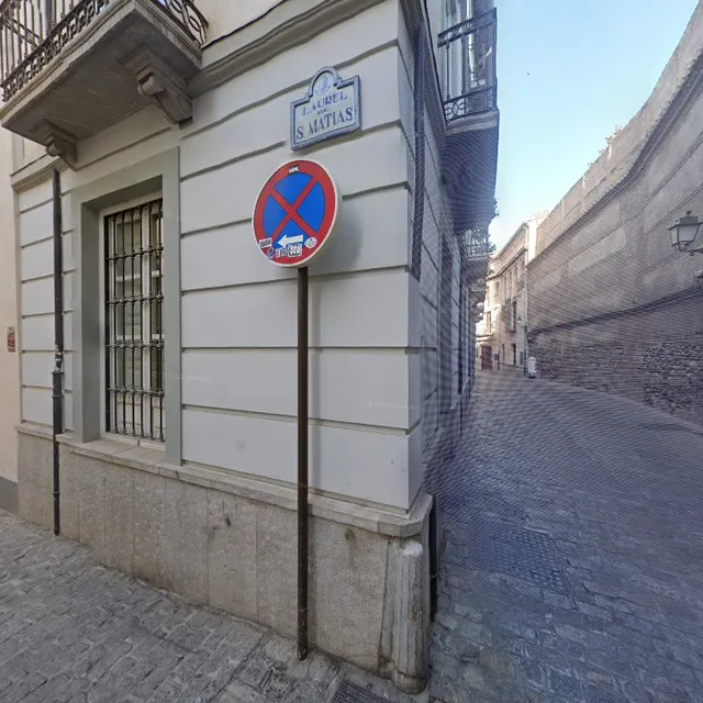 LOLALOFT Duplex Apartment