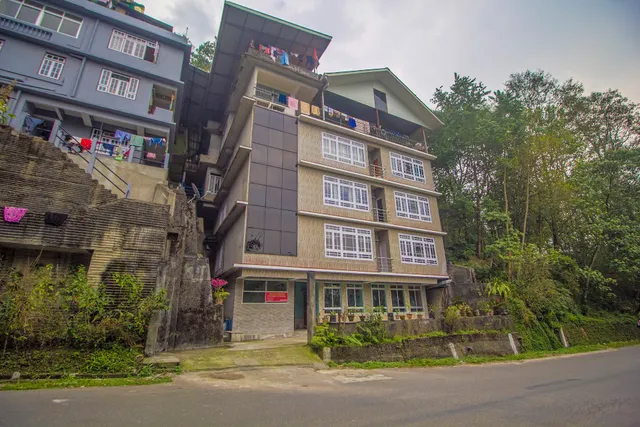 Hotel O 35610 Hotel SHAYABONG