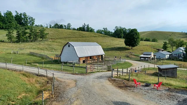 Rugby Creek Farm & Sport Horses