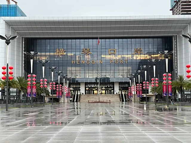 Hengqin Port Parking Lot